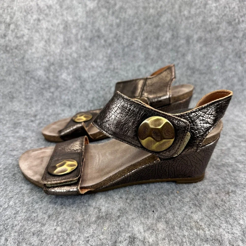 Taos Carousel Wedge Sandals Womens 39 Bronze Metallic Leather Comfort Slingback